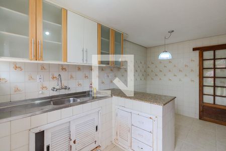 Casa à venda com 325m², 3 quartos e 2 vagasCozinha
