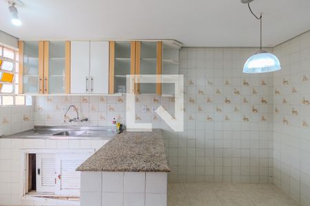Casa à venda com 325m², 3 quartos e 2 vagasCozinha