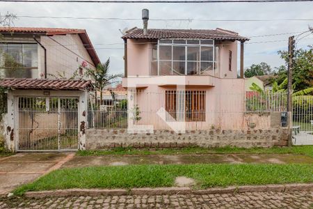 Casa à venda com 325m², 3 quartos e 2 vagasFachada