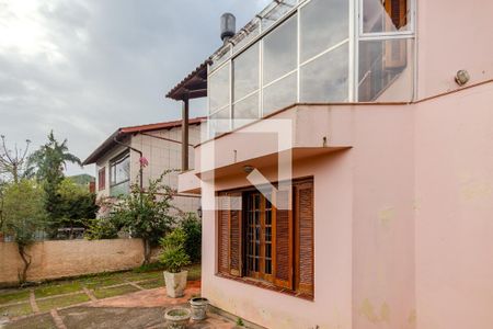 Casa à venda com 325m², 3 quartos e 2 vagasFachada