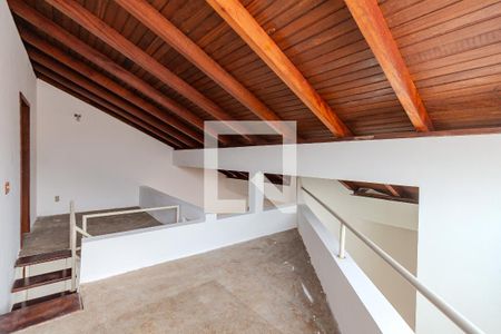 Casa à venda com 325m², 3 quartos e 2 vagasSuíte 2