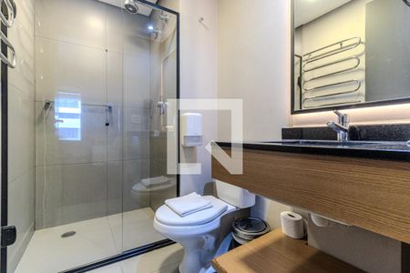 Banheiro de kitnet/studio à venda com 1 quarto, 29m² em República, São Paulo