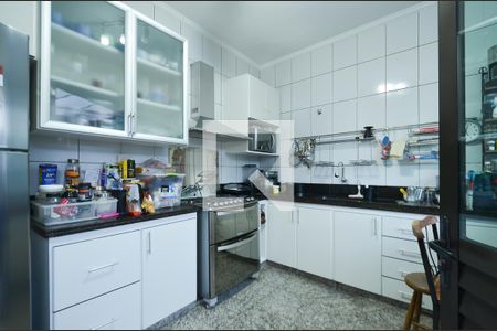 Cozinha de casa à venda com 3 quartos, 550m² em Colégio Batista, Belo Horizonte