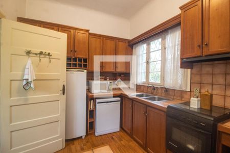 Cozinha 2 de casa à venda com 6 quartos, 408m² em Cristal, Porto Alegre