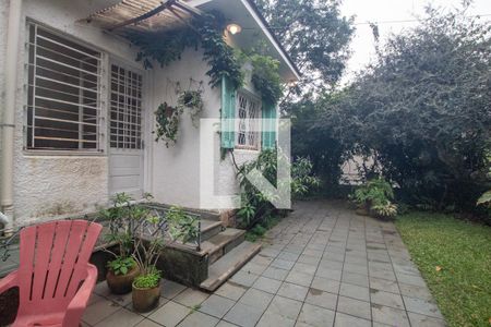 Quintal de casa à venda com 6 quartos, 408m² em Cristal, Porto Alegre