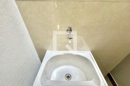 Casa para alugar com 25m², 1 quarto e sem vagaÁrea de Serviço