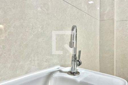 Banheiro de casa para alugar com 1 quarto, 25m² em Vila Guarani (zona Sul), São Paulo