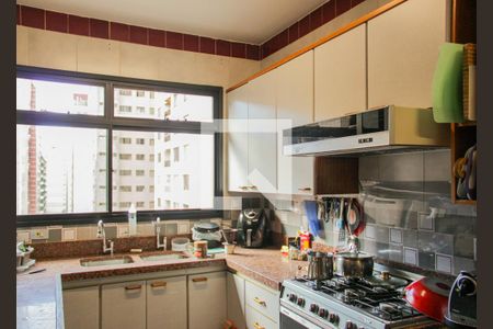 Apartamento à venda com 271m², 4 quartos e 3 vagasCozinha e Área de Serviço