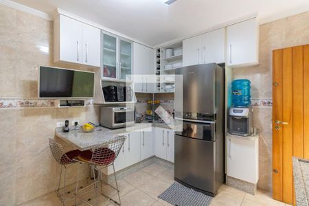 Casa à venda com 155m², 3 quartos e 2 vagas Casa à venda com 155m², 3 quartos e 2 vagasCozinha