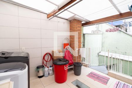 Casa à venda com 155m², 3 quartos e 2 vagas Casa à venda com 155m², 3 quartos e 2 vagasÁrea de Serviço