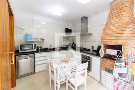 Casa à venda com 155m², 3 quartos e 2 vagas Casa à venda com 155m², 3 quartos e 2 vagasCozinha 2