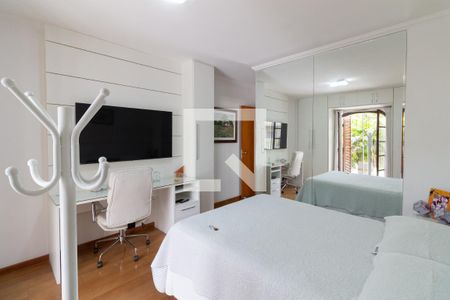 Casa à venda com 155m², 3 quartos e 2 vagas Casa à venda com 155m², 3 quartos e 2 vagasQuarto 1 - Suíte