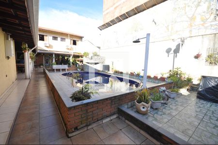 Casa à venda com 325m², 3 quartos e 4 vagasQuintal