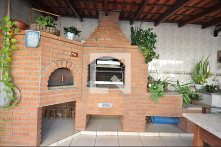 Casa à venda com 325m², 3 quartos e 4 vagasForno e churrasqueira