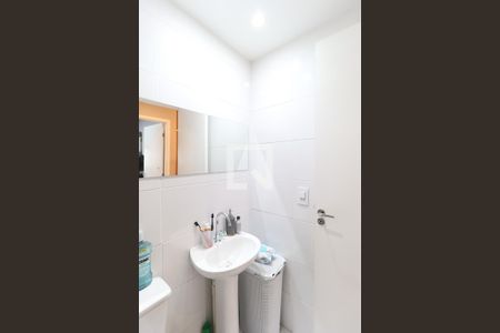 Banheiro de apartamento à venda com 2 quartos, 43m² em Vila Gustavo, São Paulo