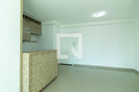 Sala de apartamento para alugar com 2 quartos, 69m² em Centro, Campinas