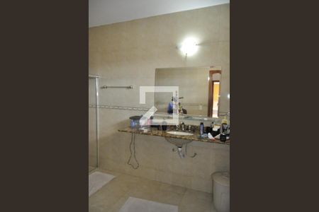 Apartamento à venda com 250m², 3 quartos e 2 vagasBanheiro 1