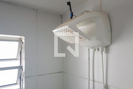 Banheiro de apartamento para alugar com 2 quartos, 47m² em Parque Munhoz, São Paulo
