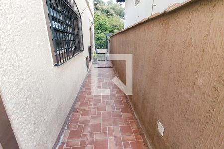 Quintal de casa à venda com 3 quartos, 179m² em Jardim Colombo, São Paulo