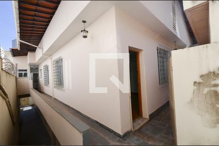 Entrada de casa à venda com 5 quartos, 280m² em Colégio Batista, Belo Horizonte