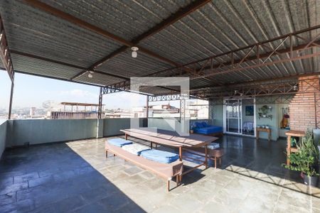 Casa à venda com 236m², 3 quartos e 3 vagas Casa à venda com 236m², 3 quartos e 3 vagasÁrea comum