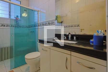 Casa de condomínio à venda com 2025m², 4 quartos e 6 vagasBanheiro da Suíte 1