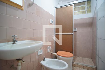 Banheiro Corredor de apartamento à venda com 2 quartos, 56m² em São Geraldo, Porto Alegre