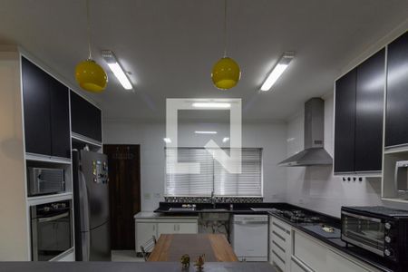 Casa à venda com 240m², 4 quartos e 1 vagaCozinha