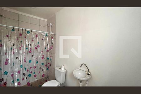 Casa à venda com 240m², 4 quartos e 1 vagaBanheiro de Serviço