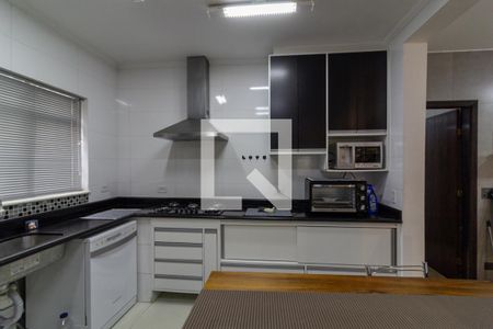 Casa à venda com 240m², 4 quartos e 1 vagaCozinha