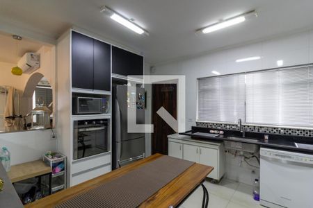 Casa à venda com 240m², 4 quartos e 1 vagaCozinha