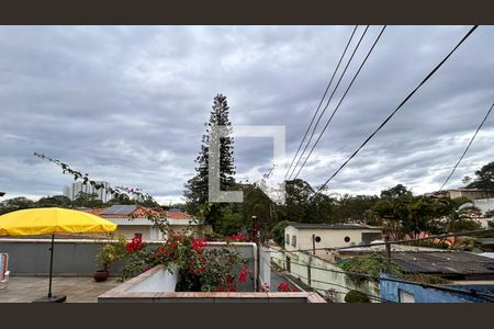 Casa à venda com 240m², 4 quartos e 1 vagaTerraço frente