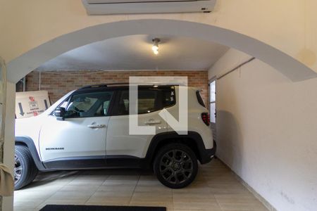 Casa à venda com 240m², 4 quartos e 1 vagaGaragem integrada