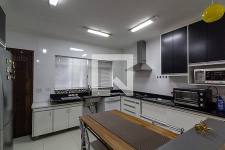 Casa à venda com 240m², 4 quartos e 1 vagaCozinha
