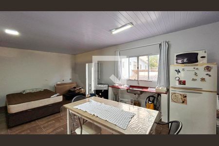 Casa à venda com 240m², 4 quartos e 1 vagaQuarto de Serviço