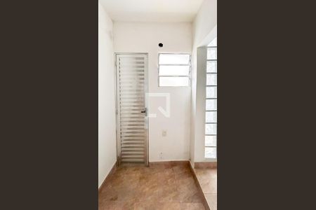 Casa à venda com 240m², 4 quartos e 1 vagaBanheiro de Serviço