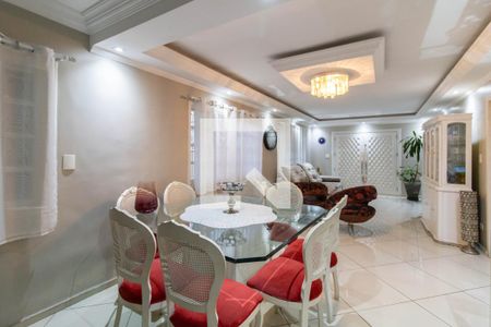 Sala de casa à venda com 5 quartos, 380m² em Vila Sirena, Guarulhos