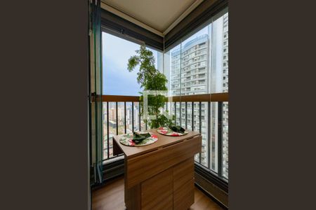 Varanda estendida vista de apartamento para alugar com 1 quarto, 28m² em Brooklin, São Paulo