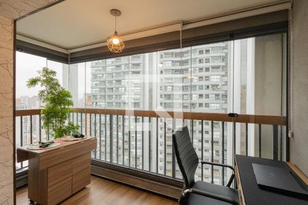 Varanda estendida de apartamento à venda com 1 quarto, 28m² em Brooklin, São Paulo