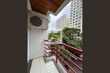 Varanda Sala/Cozinha de apartamento à venda com 1 quarto, 38m² em Moema, São Paulo