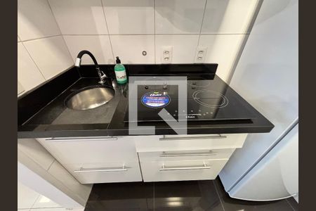 Sala/Cozinha de apartamento à venda com 1 quarto, 38m² em Moema, São Paulo
