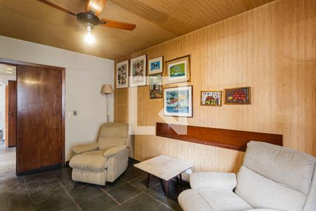 Sala de TV de apartamento à venda com 3 quartos, 210m² em Indianópolis, São Paulo