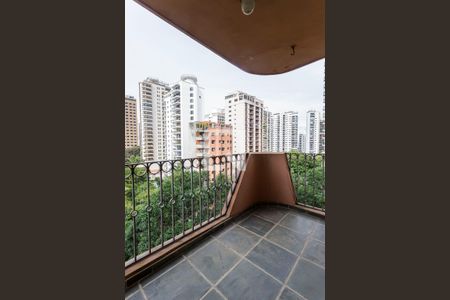 Varanda de apartamento à venda com 3 quartos, 210m² em Indianópolis, São Paulo