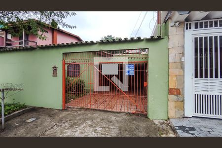 Fachada de casa para alugar com 3 quartos, 85m² em Jardim do Tiro, São Paulo
