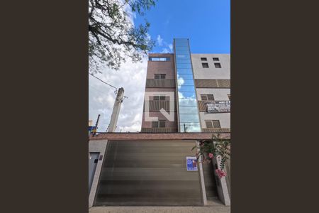 Fachada de casa para alugar com 4 quartos, 240m² em Campo Grande, Santos