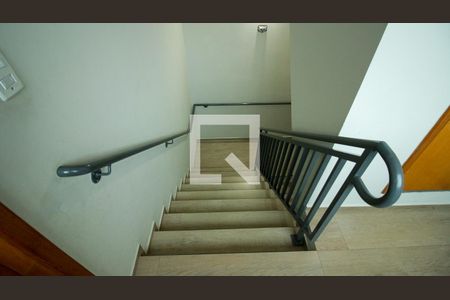 Escada de apartamento à venda com 2 quartos, 38m² em Vila Celeste, São Paulo