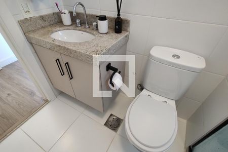 Apartamento à venda com 80m², 2 quartos e 2 vagasBanheiro da Suíte