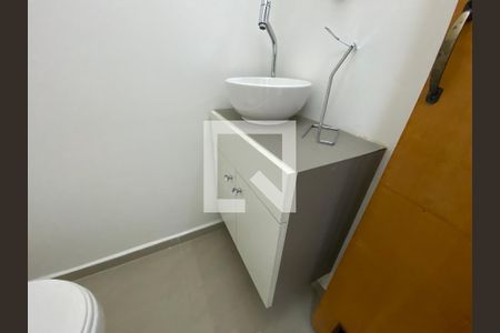 Lavabo de casa para alugar com 3 quartos, 193m² em Vila Rio Branco, São Paulo