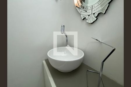 Lavabo de casa para alugar com 3 quartos, 193m² em Vila Rio Branco, São Paulo