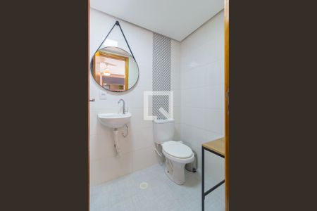 Banheiro de apartamento à venda com 1 quarto, 33m² em Vila Invernada, São Paulo